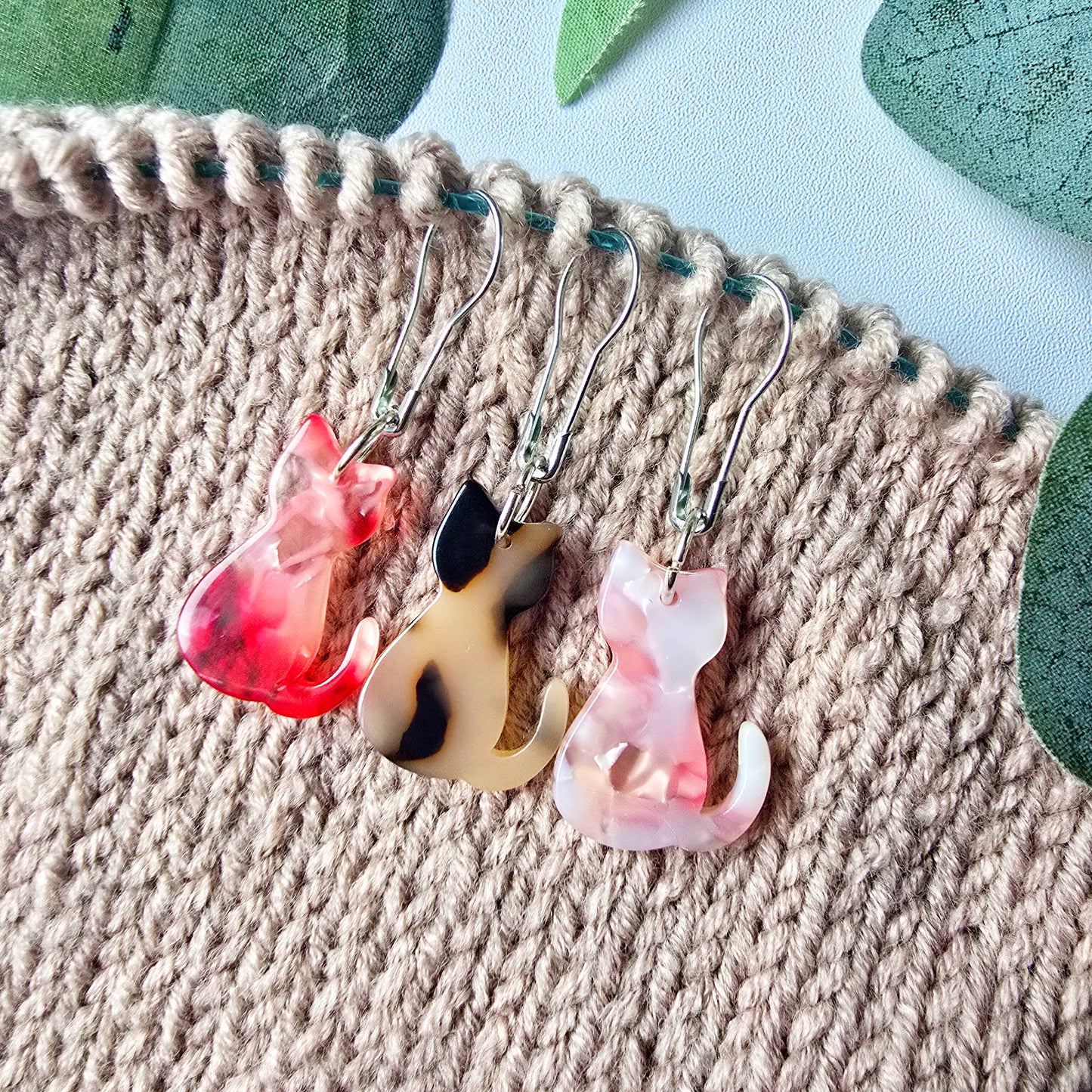 Amelia Acetate Cat Stitch Markers