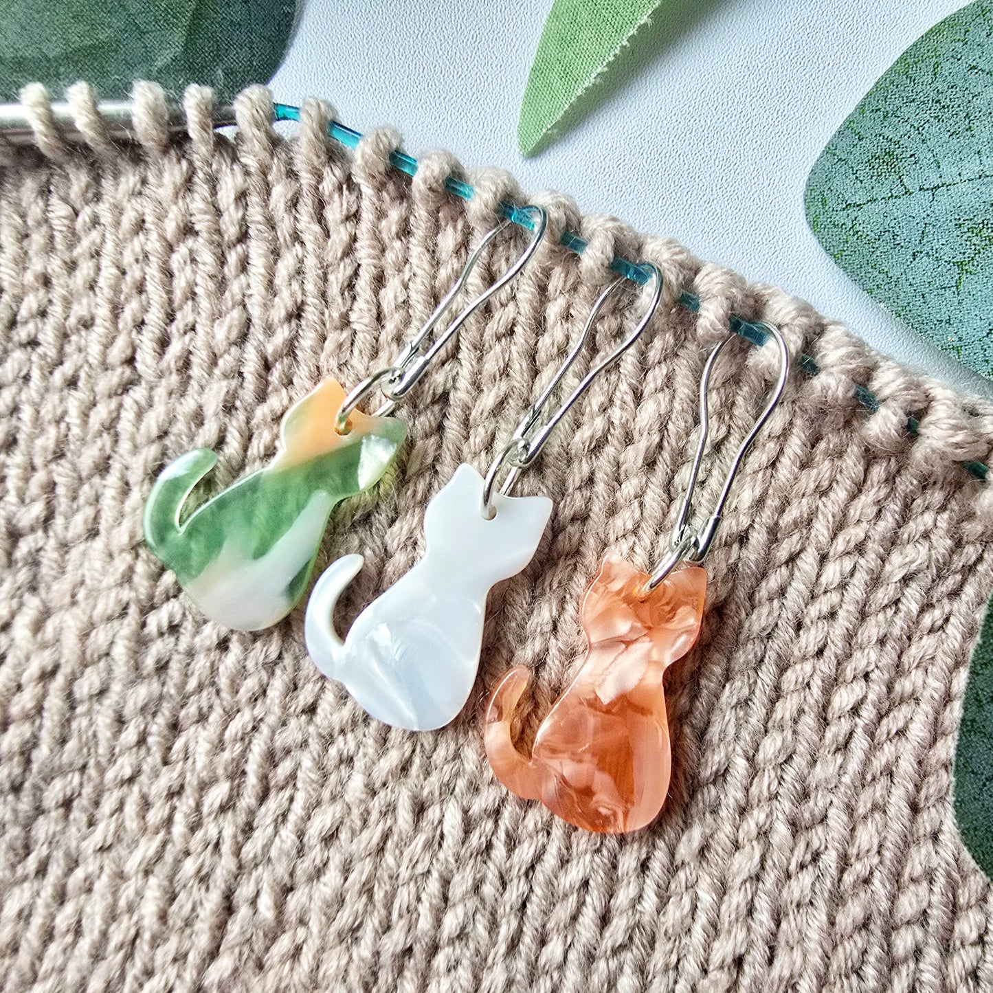 Anna Acetate Cat Stitch Markers